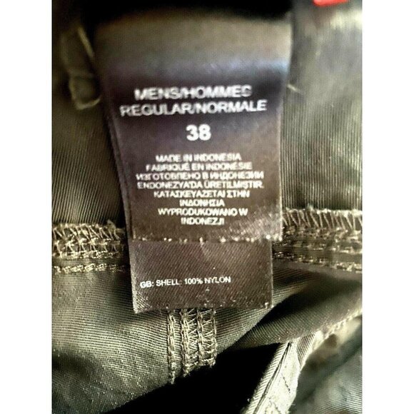 North Face Mens Dark Gray Cargo Nylon Shorts 36" Zip Pockets Lightweight Logo - Picture 10 of 12